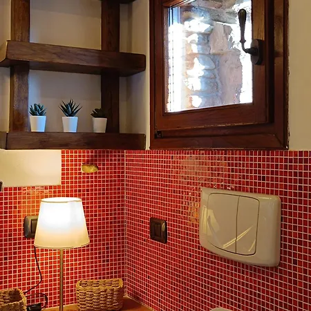 Castle 2 Bedrooms, 2 Bathrooms *