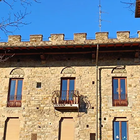 Castle 2 Bedrooms, 2 Bathrooms Florence