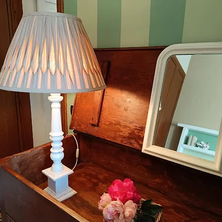 Castle 2 Bedrooms, 2 Bathrooms Florence